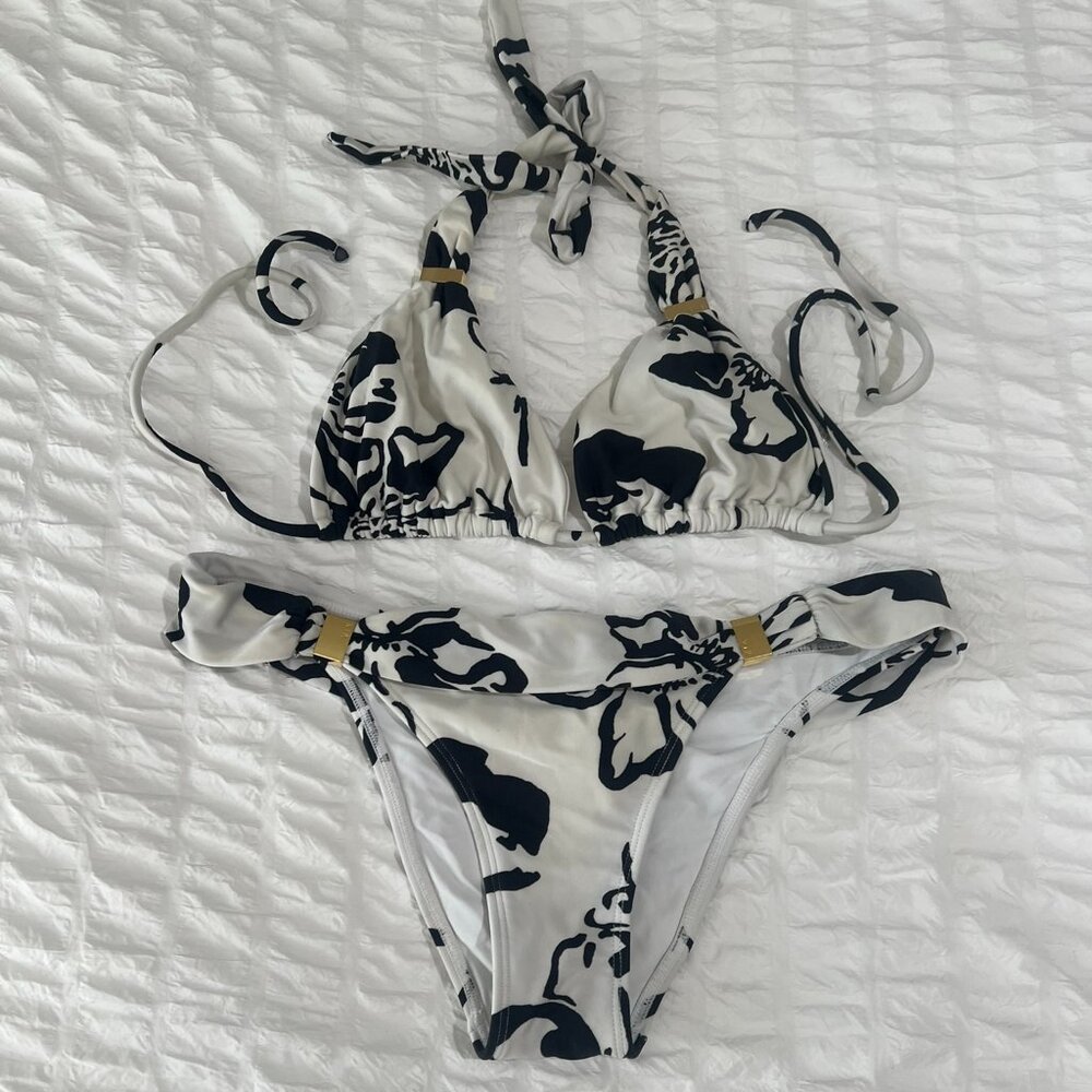 Vix Black & White floral bikini - Size Medium